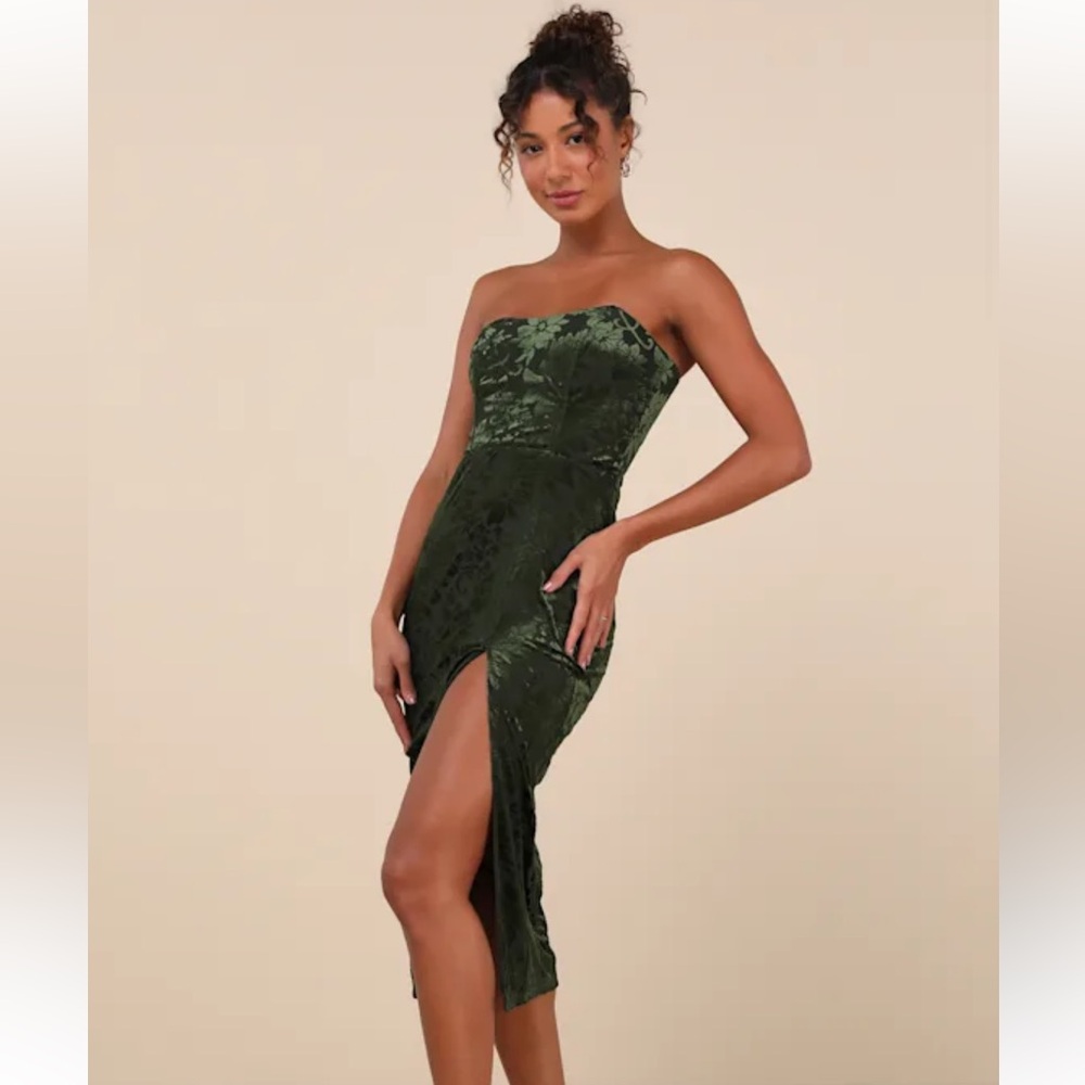 Lulu's Olive Green Strapless Velvet Midi Dress